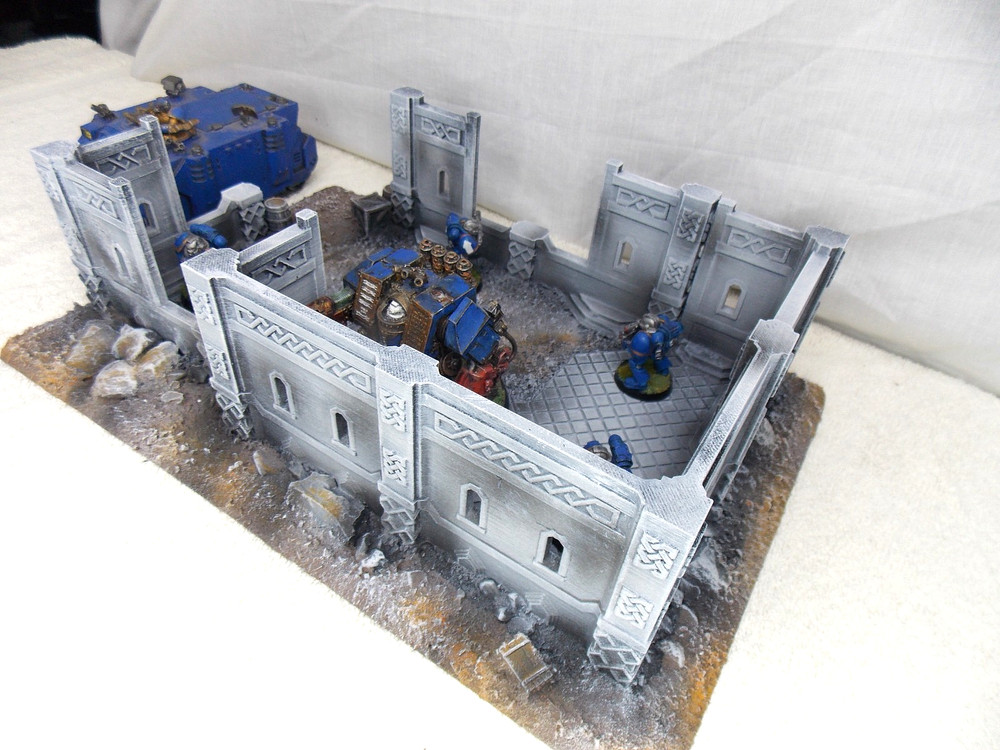 WARGAMING TERRAIN PAINTED BUILDING