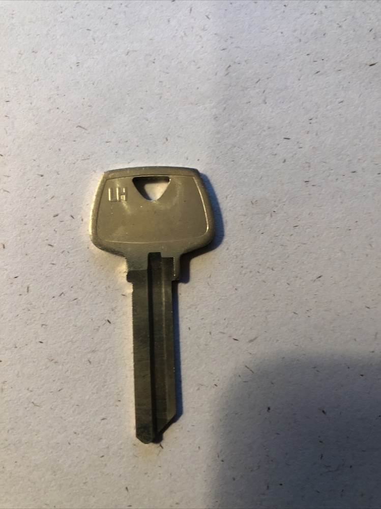 LH key blank for Sargent locks. One Key