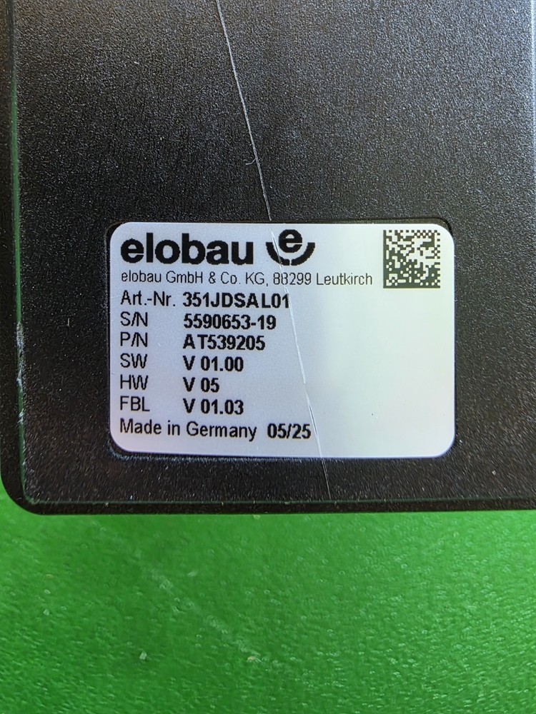 AT539205: Steering Joystick Electrohydraulic Controller