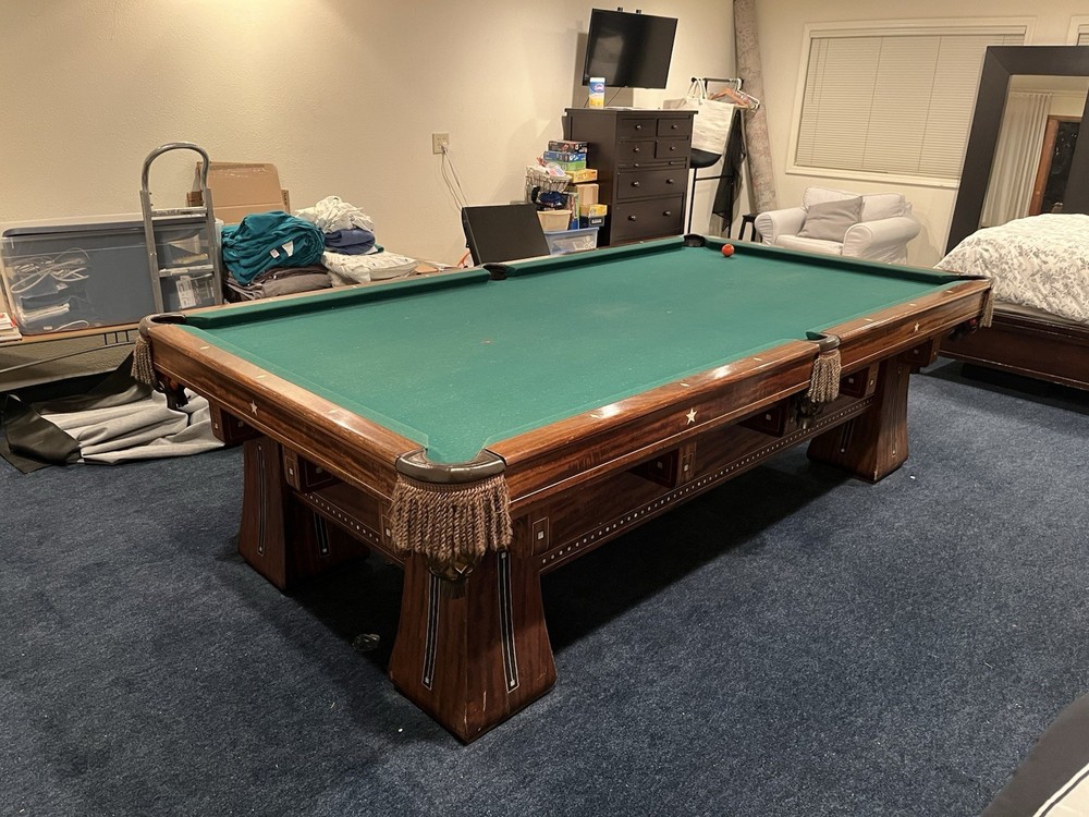 9 ft Brunswick Kling pool table