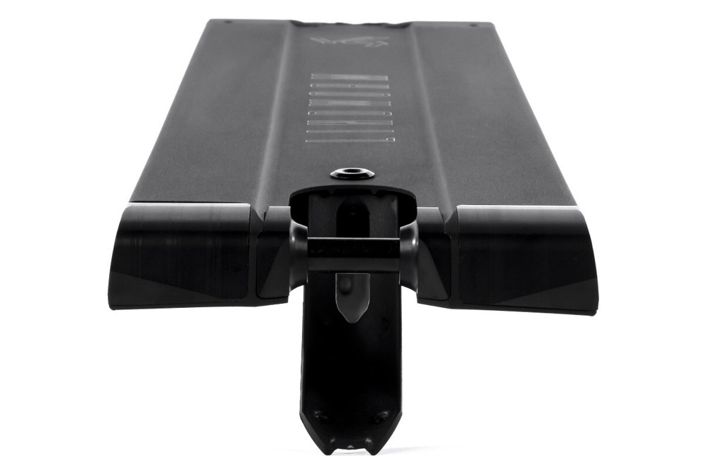 Ethic Lindworm V4 160 Scooter Deck 22" - Black