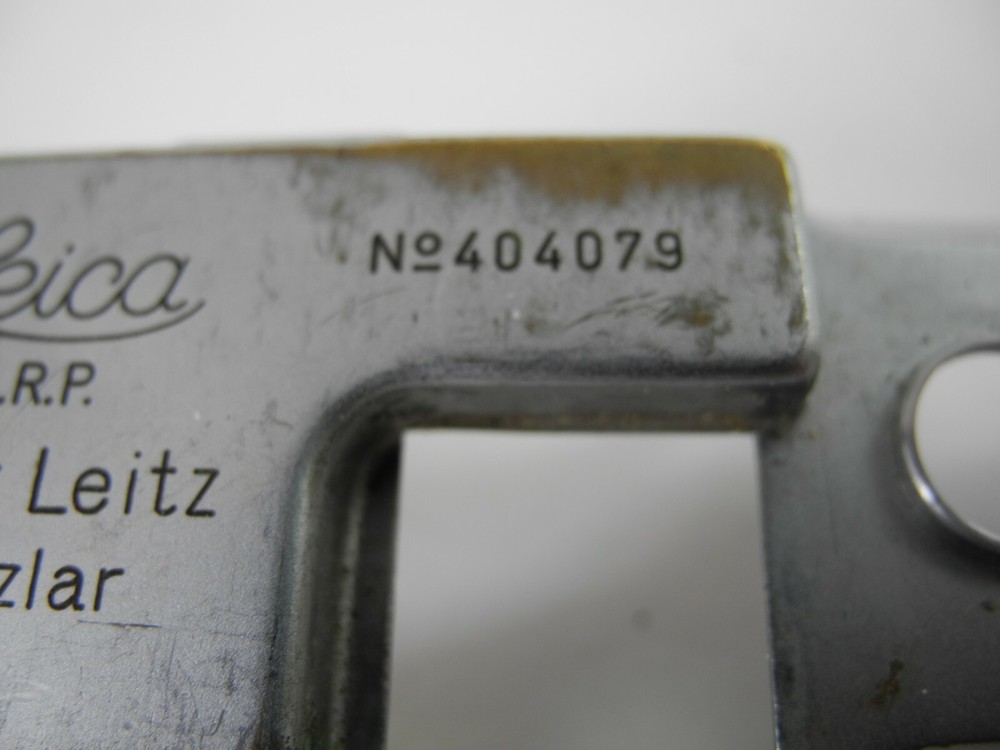 LEICA IIIC OR IIC RED DIAL TOP PLATE ORIGINAL REPLACEMENT PART NICE SHAPE