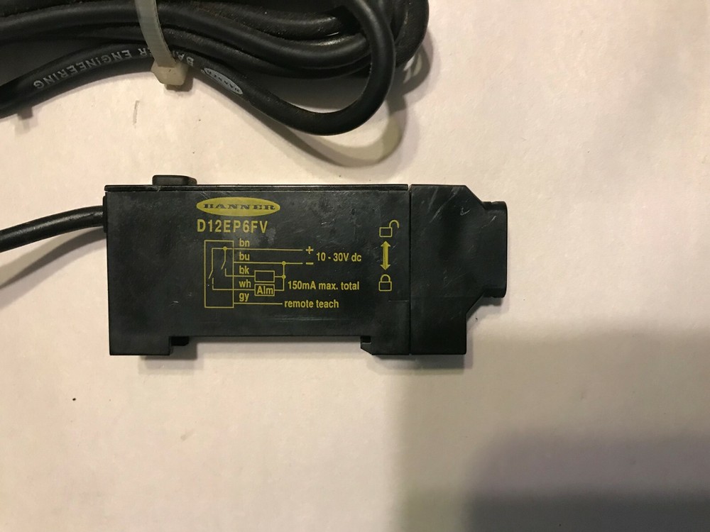 BANNER FIBER OPTIC SENSOR BANNER D12EP6FV