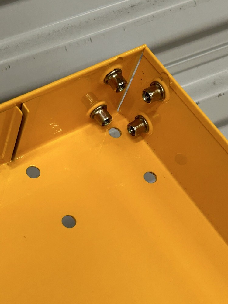 Mac Tools - Yellow Bottom Shelf For MB197UC Utility Cart