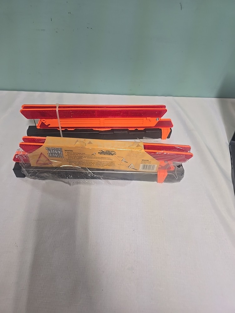 Lot Of 2 Victor Folding Auto Emergency Warning Triangle Roadside Reflectors