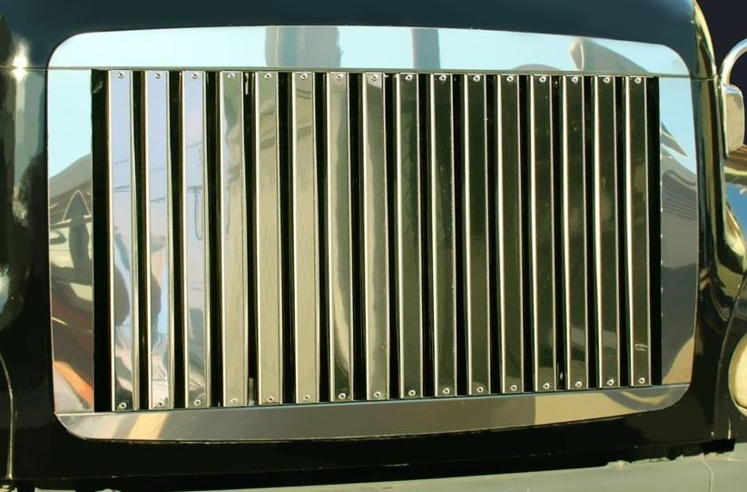 Freightliner Century 112 Grille, 16 Vertical Bars