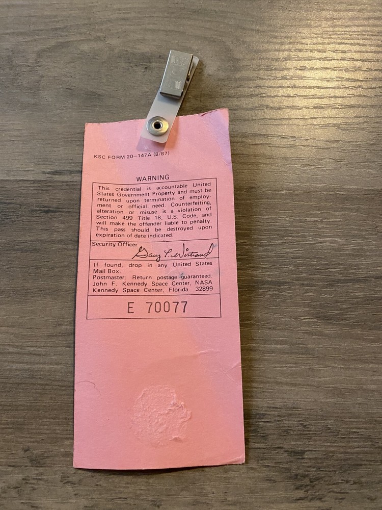 KENNEDY SPACE CENTER Temp PASS 1989