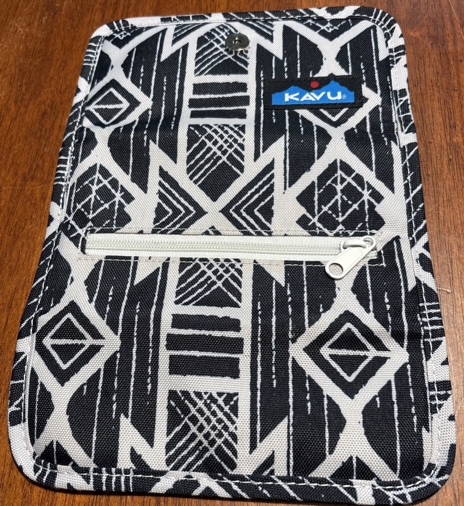KAVU Big Spender Tri Fold Wallet-Pyramid Stacks Pattern-Geometric-Canvas