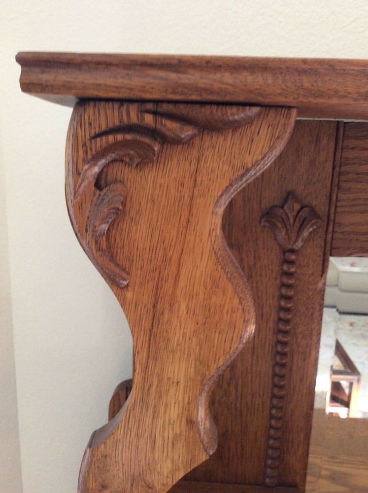 VINTAGE OAK BUFFET/CREDENZA (WITH KEY)