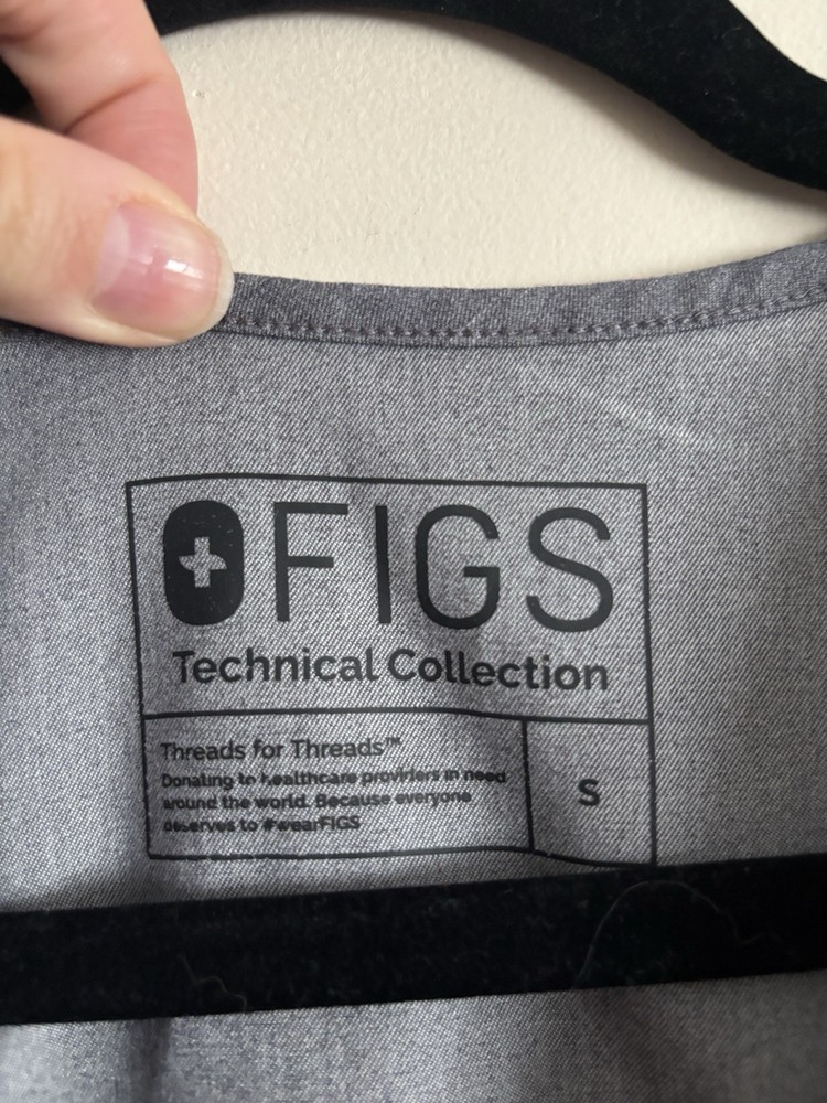 Figs Casma Three Pocket Scrub Top Technical Collection Small Gray PO 1557 Work