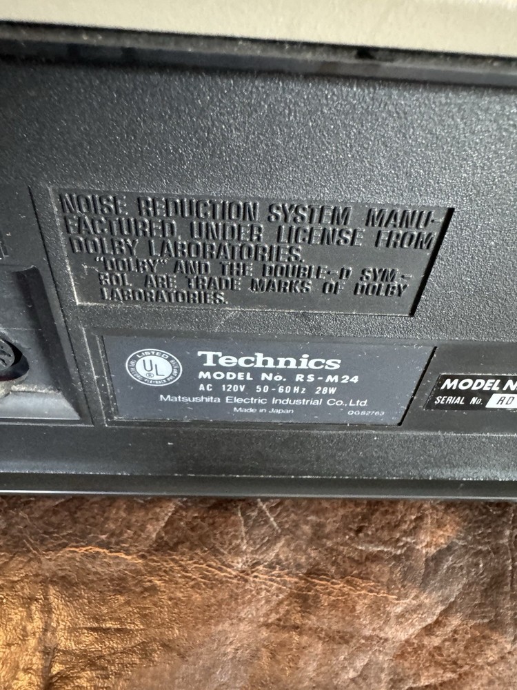 Technics cassette deck model RS-M24