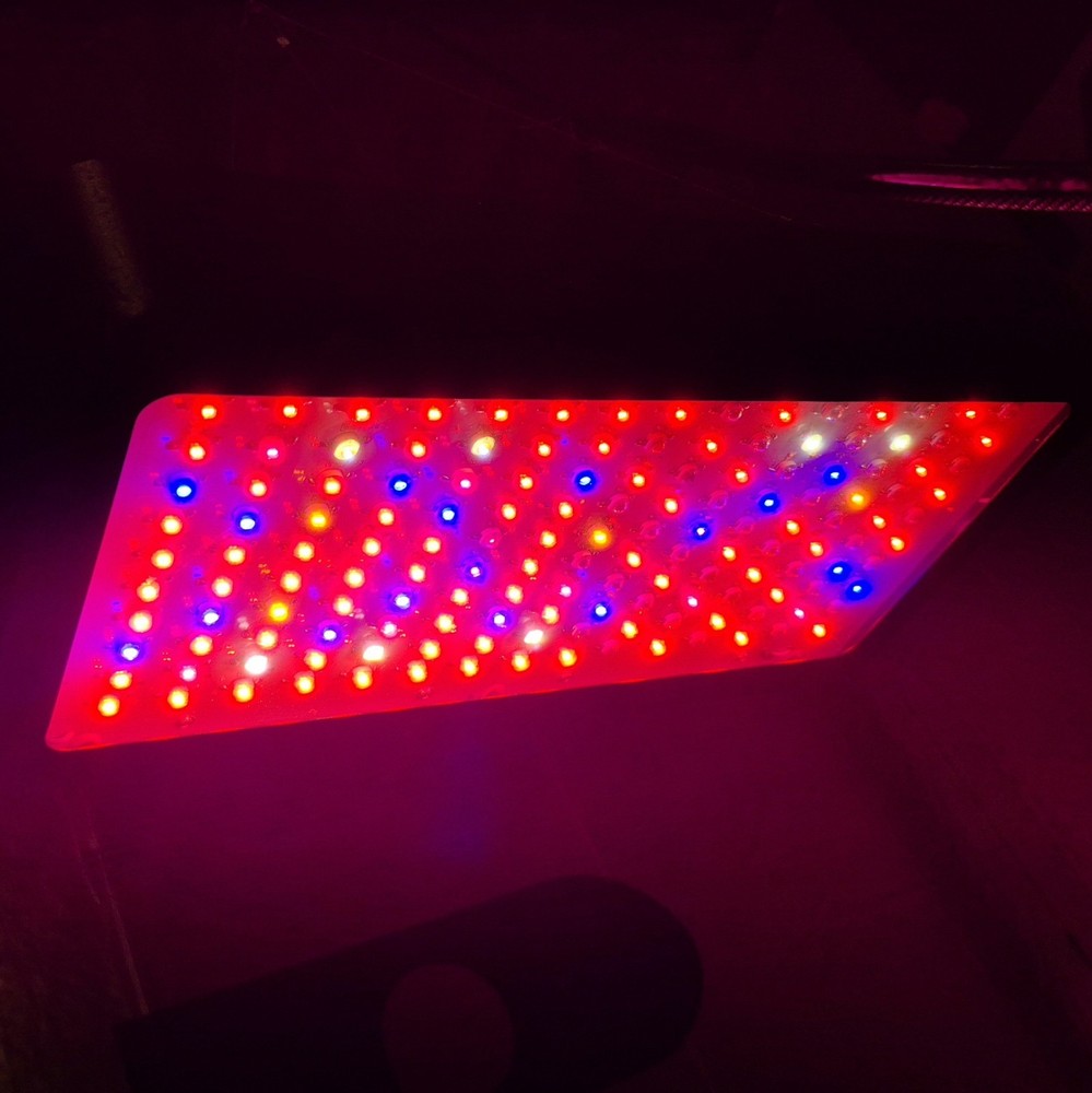 1500 watt full spectrum LED grow light