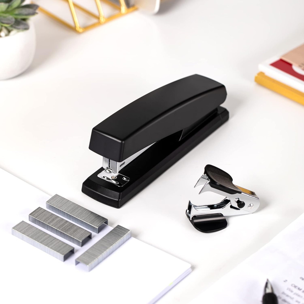 Desktop Stapler, 25 Sheet Capacity, Includes 1000 Staples and Remover, Black