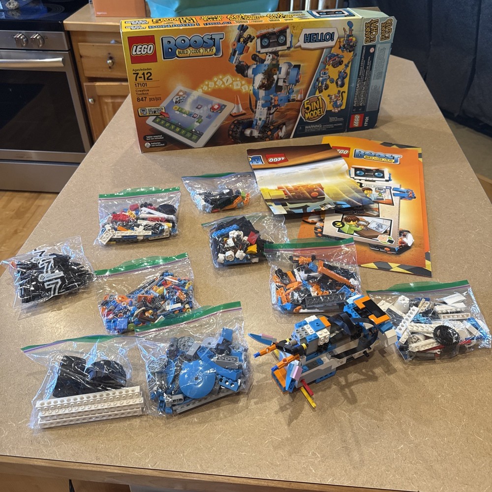 LEGO Boost Creative Toolbox (17101) Coding STEM Learning Toy Complete Sealed Bag