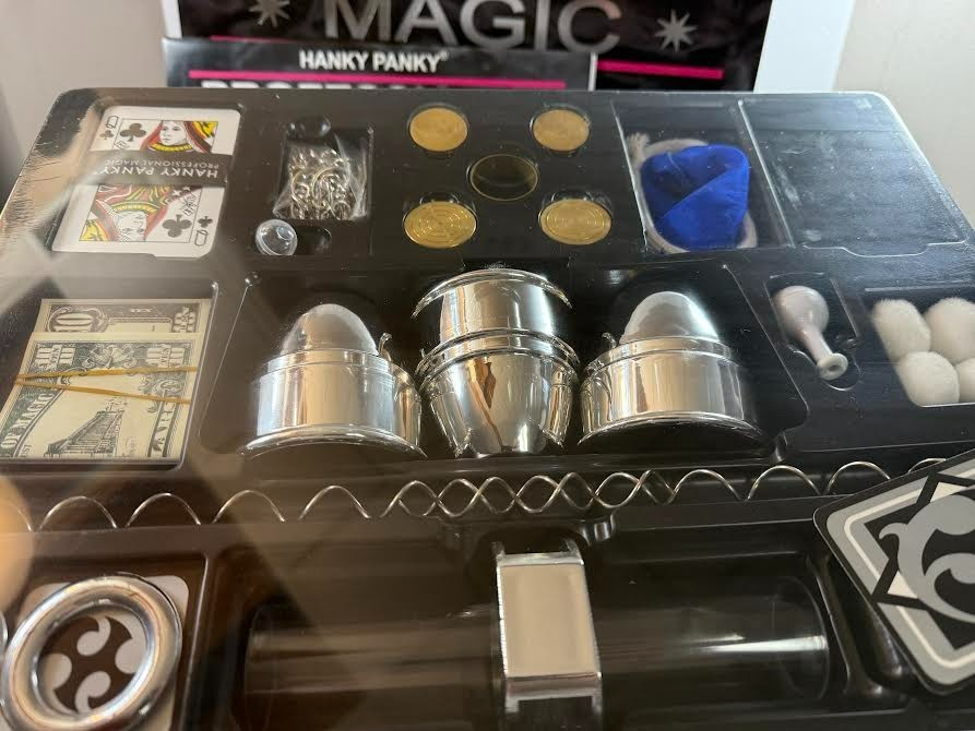 Hanky Panky Profesional MAGIC Kit. NEW!