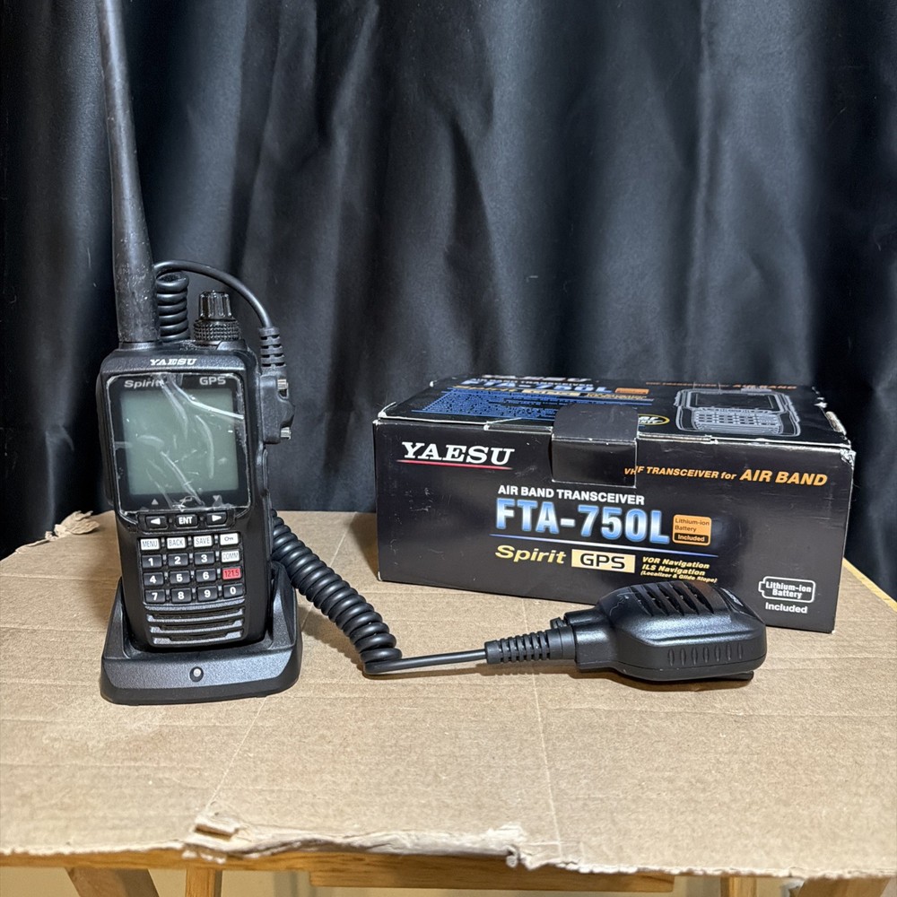 Yaesu FTA-750L Handheld Nav/Com/GPS Transceiver
