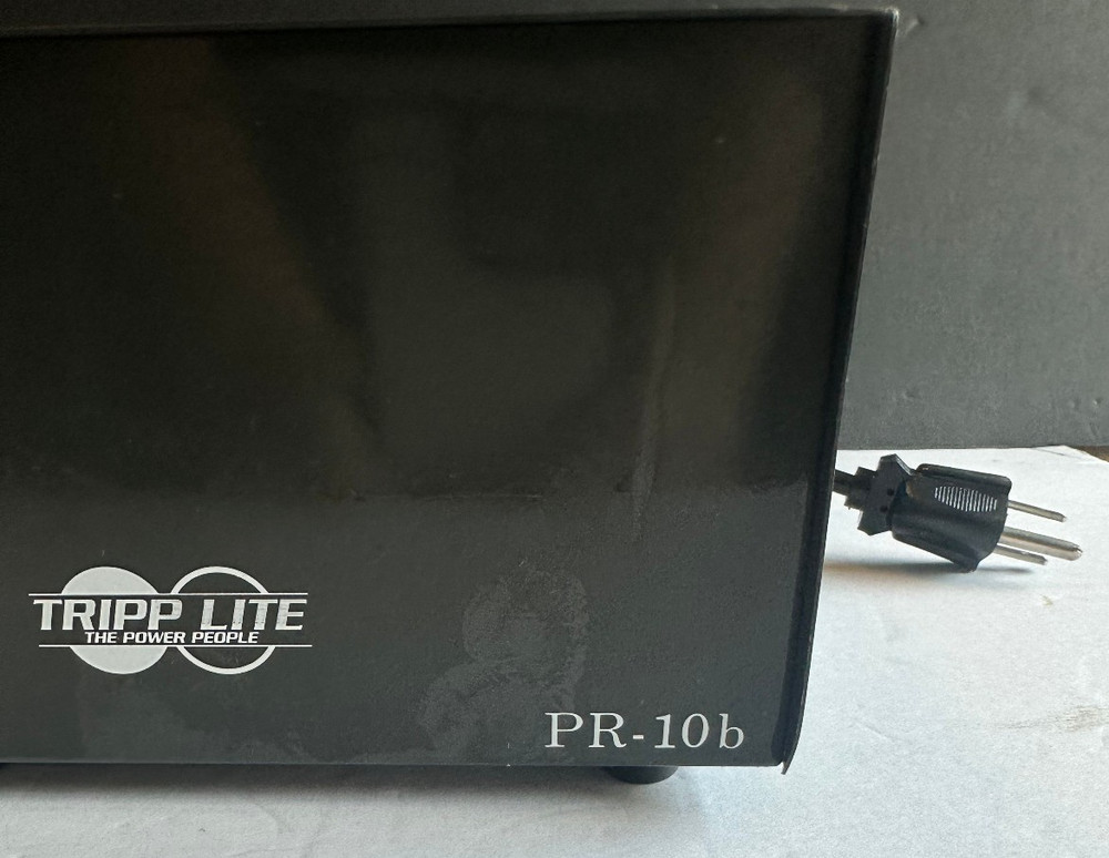 Tripp-Lite PR-10 precision regulated DC power supply