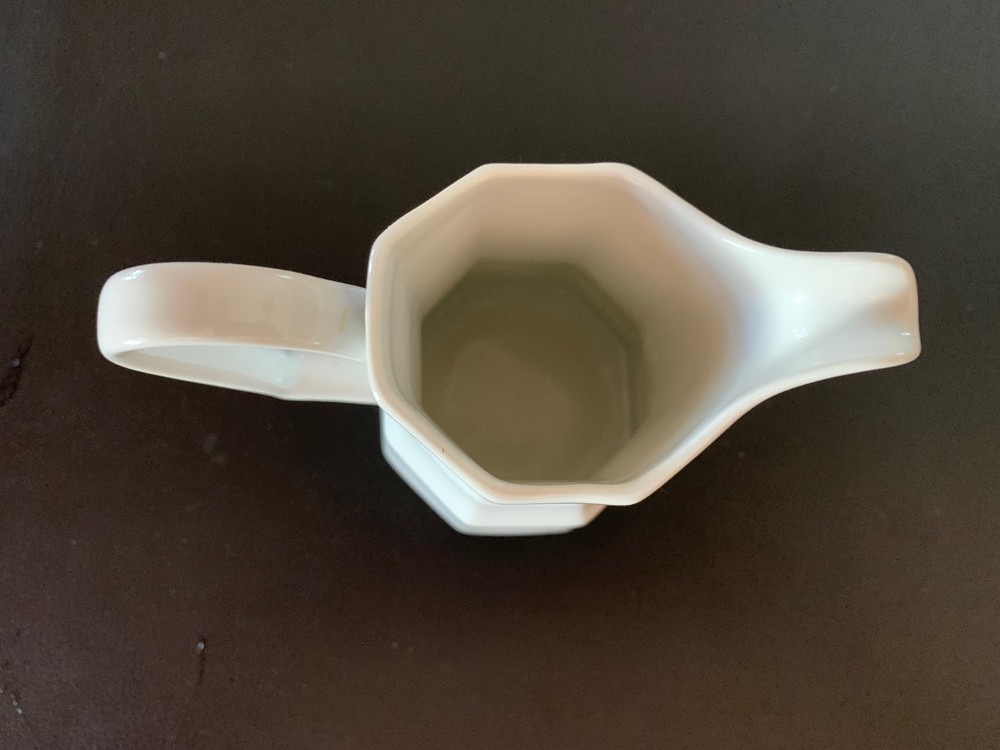 Studio Nova Contempra 5" Ceramic Creamer Y0037