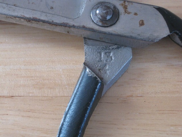Vintage 8" Tailor Seamstress Sewing Shears