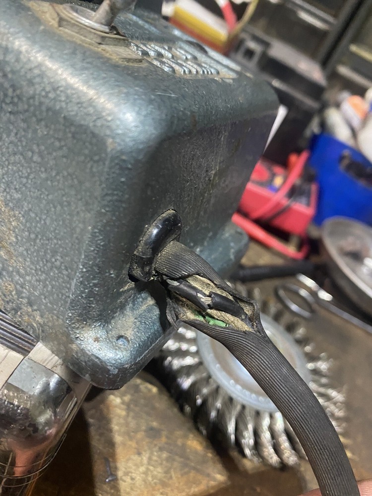 CARPENTER SWING BLADE MODEL 70 ROTARY WIRE STRIPPER. POWERS ON AND WORKS