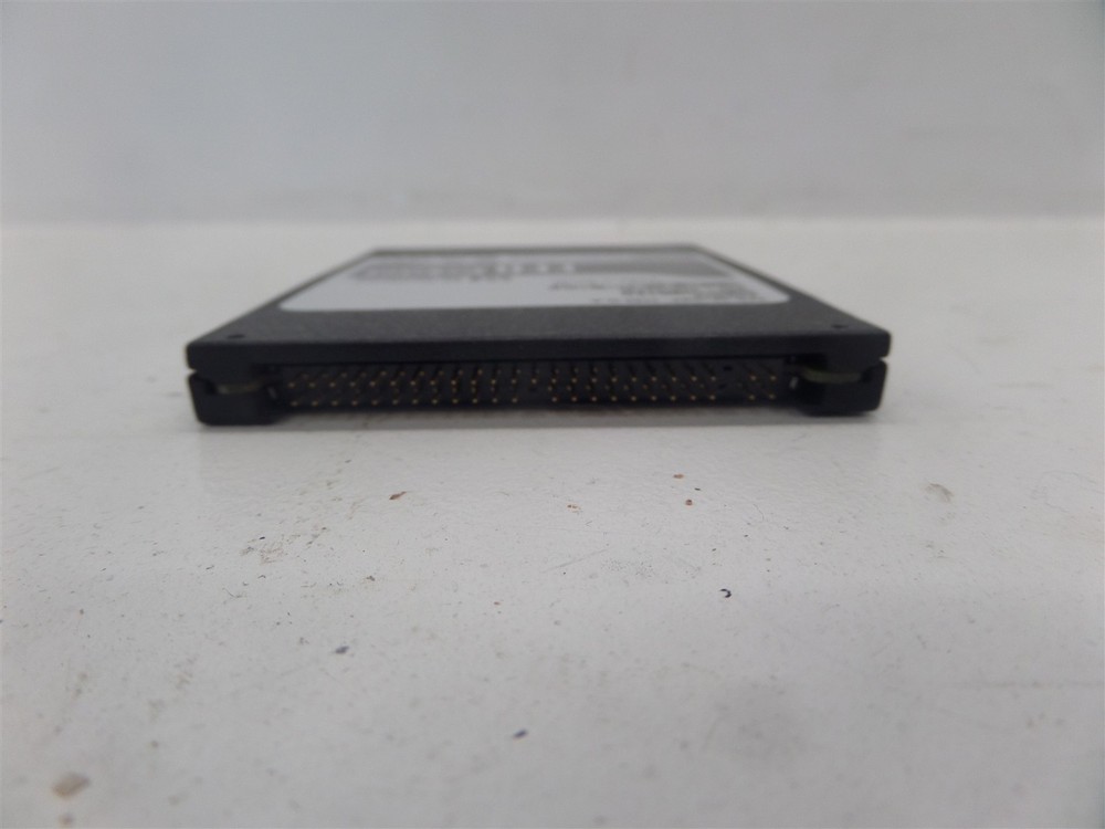 M-Systems FFD IDE Plus Flash Disk 4096M FFD-25-IDEP-4096-N-A