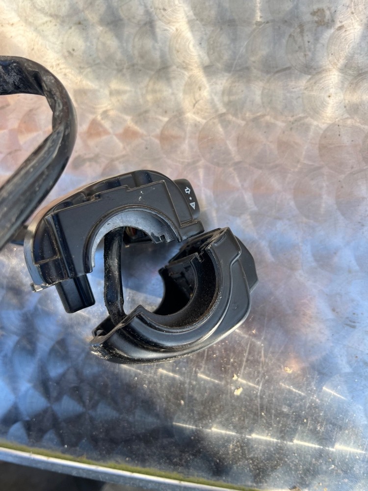 harley davidson right hand handlebar switches