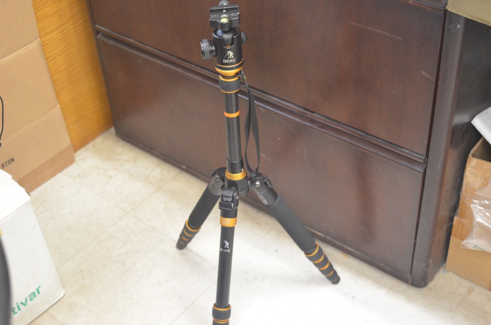 Beike Camera Tripod (4-A)