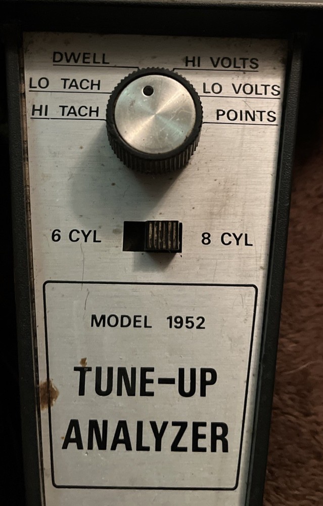 Vintage DXII Tune-Up Analyzer Model 1952