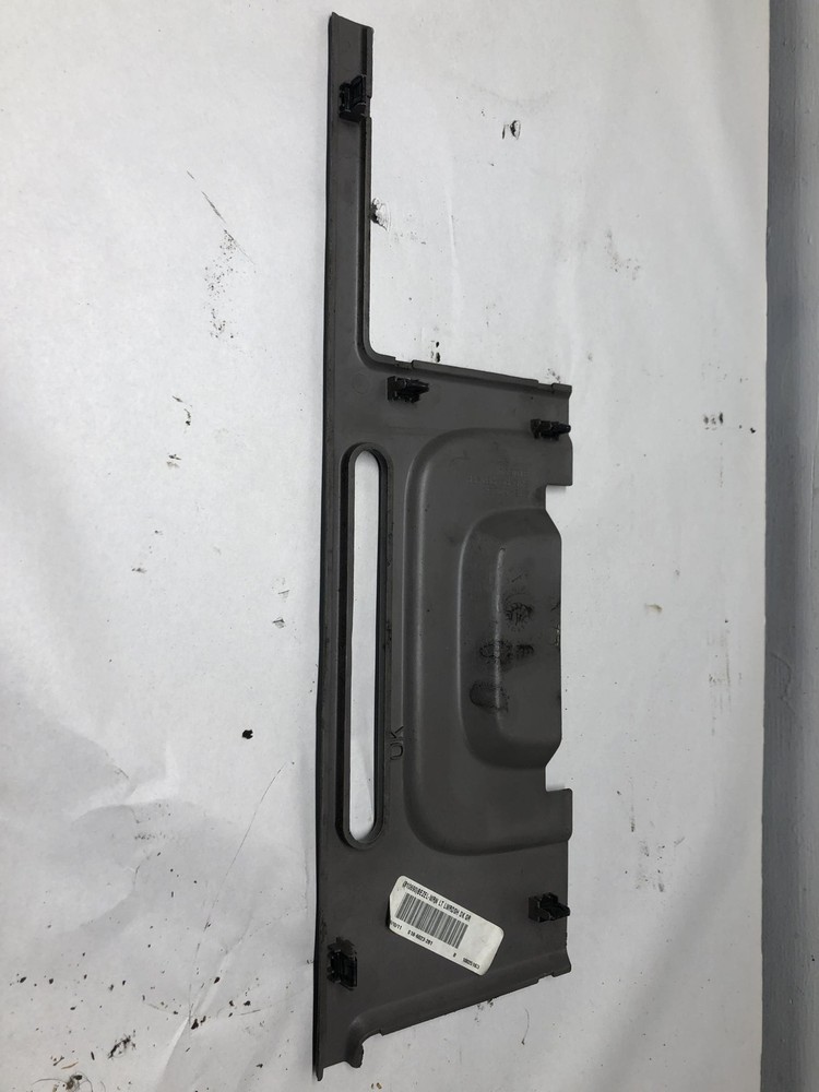 2006-2015 Peterbilt 386 TRIM OR COVER Dash Panel - Used