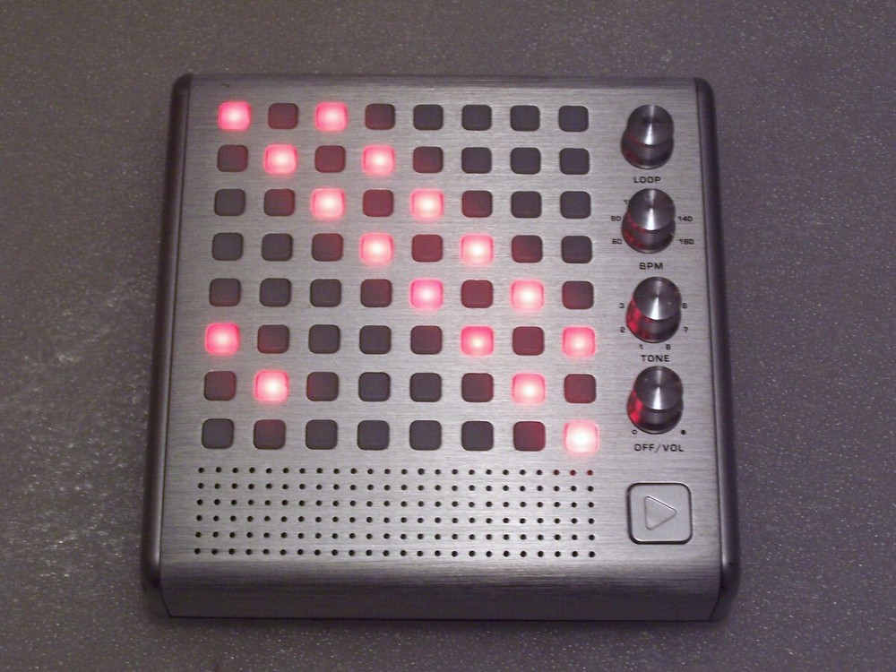 Thinkgeek Bliptronic 5000 Matrix Synthesizer Techno Beat Rhythm Machine