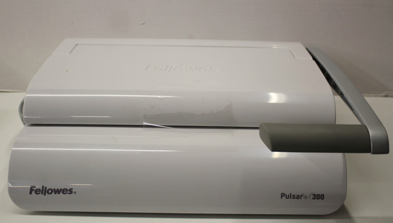 Fellowes CRC50068 - Pulsar+ 300 COMB BINDING Machine w/Starter Pack