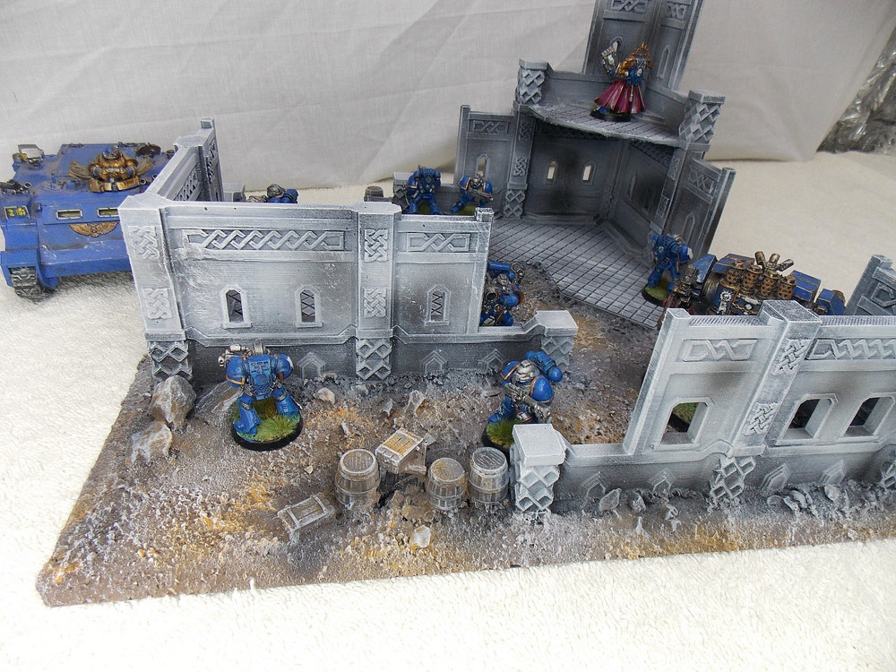 WARGAMING TERRAIN PAINTED BUILDING