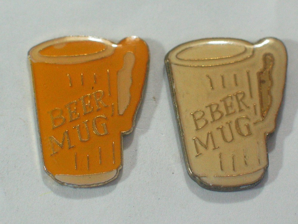 Vintage Beer Mug Pin or Bber ERROR Beer Pin