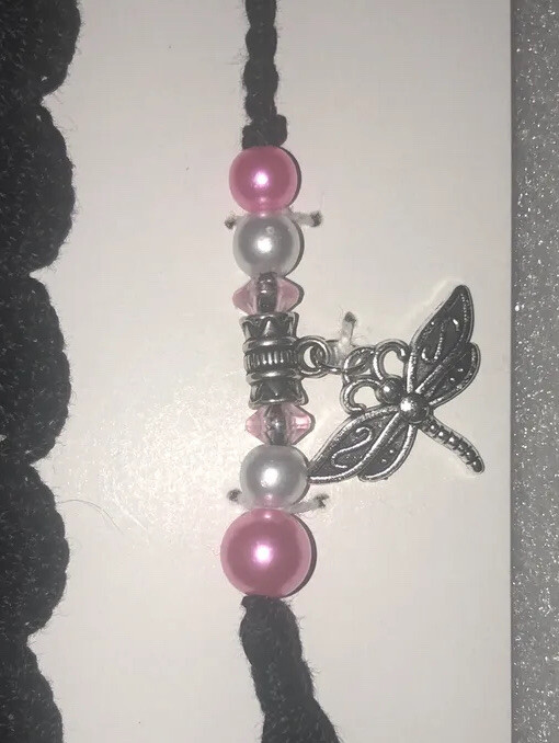 Crocheted Scallop bookmark