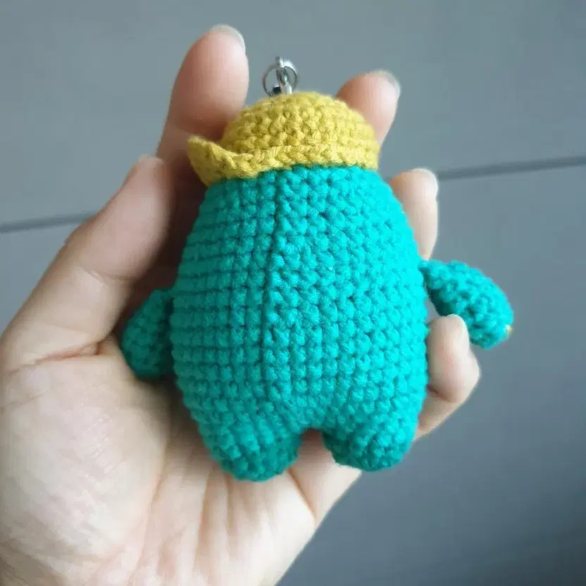 Handmade Emerald Color Knit Character Keyring