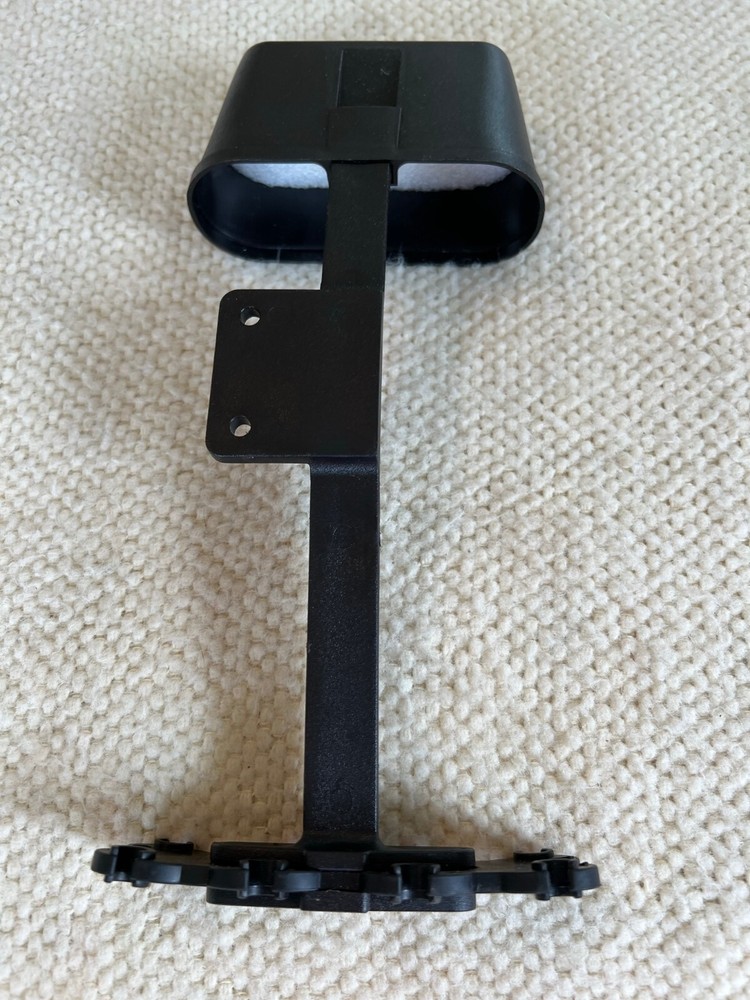 4 Arrow Plastic Quiver