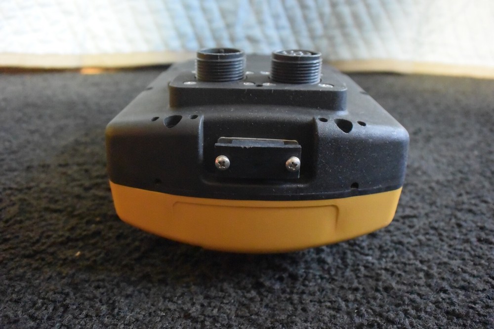 Trimble Control Panel Model SCB21 P/N: 295-0947