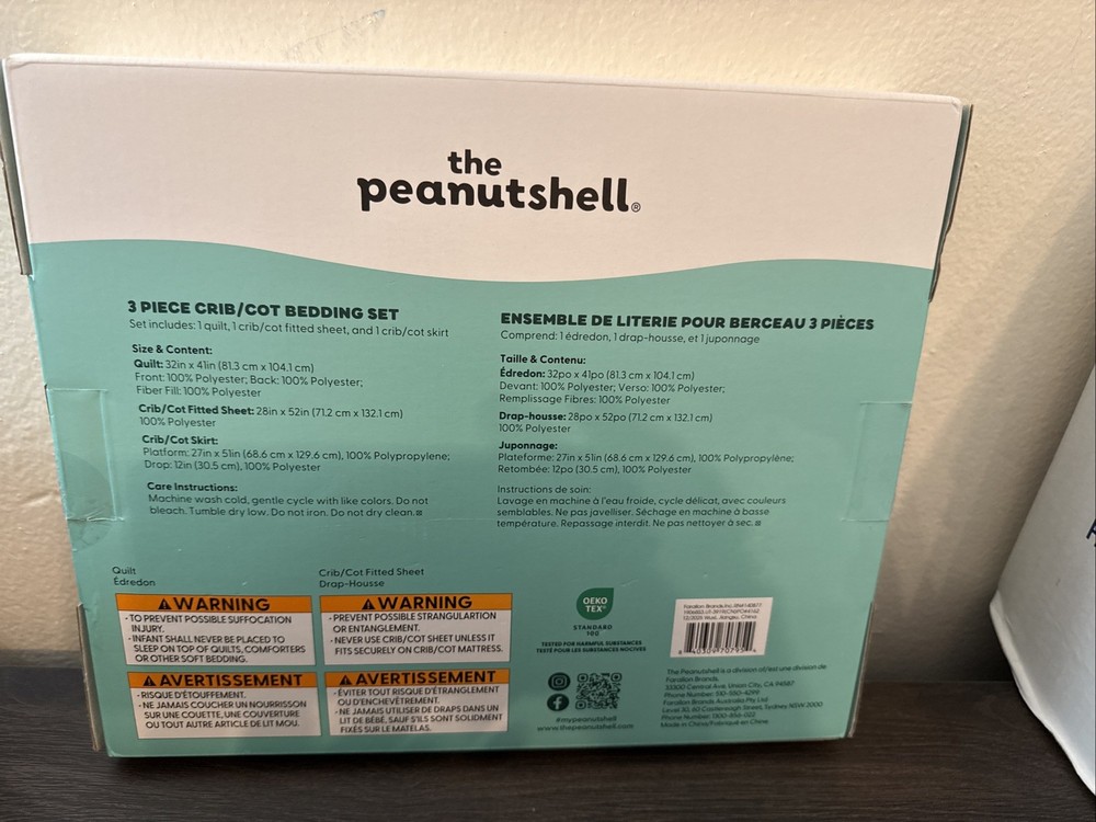 THE PEANUTSHELL 3 PC GIRL'S CRIB BEDDING SET. NEW