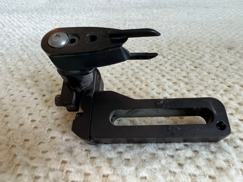 Left Hand Flipper Rest