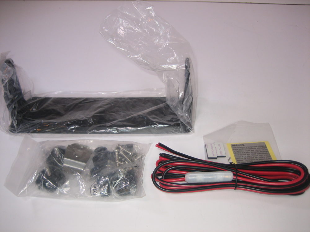 Icom IC-M605 VHF *INSTALL KIT* Mounting Mount Bracket Knobs Mic Clip Hardware