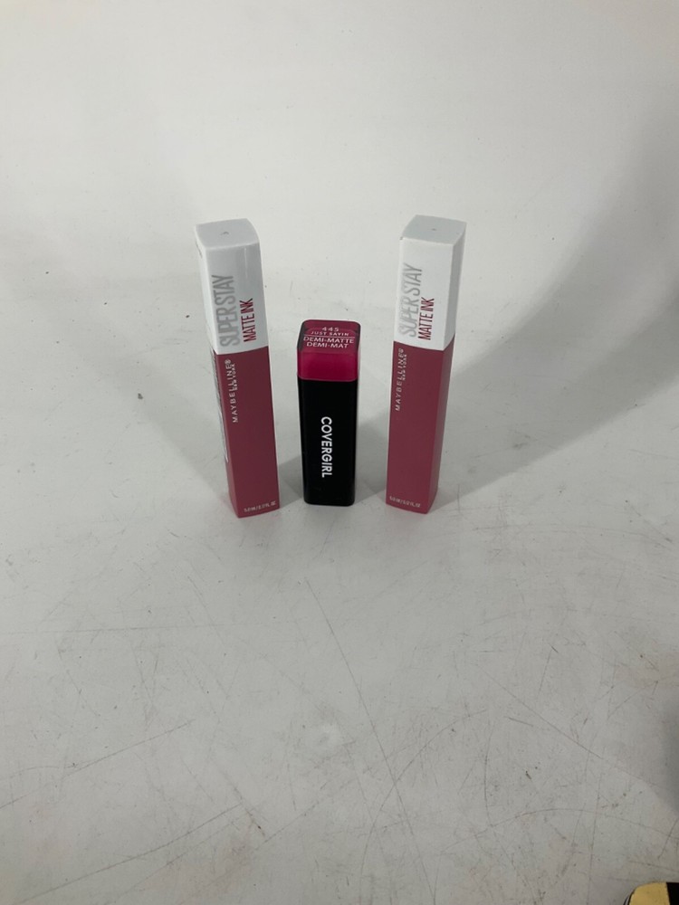 Women's 12 Pc Makeup Lot