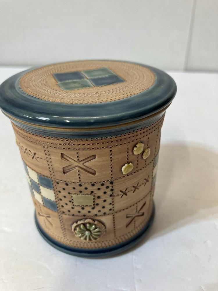 Glazed Pottery Trinket Box With Quilted Pattern