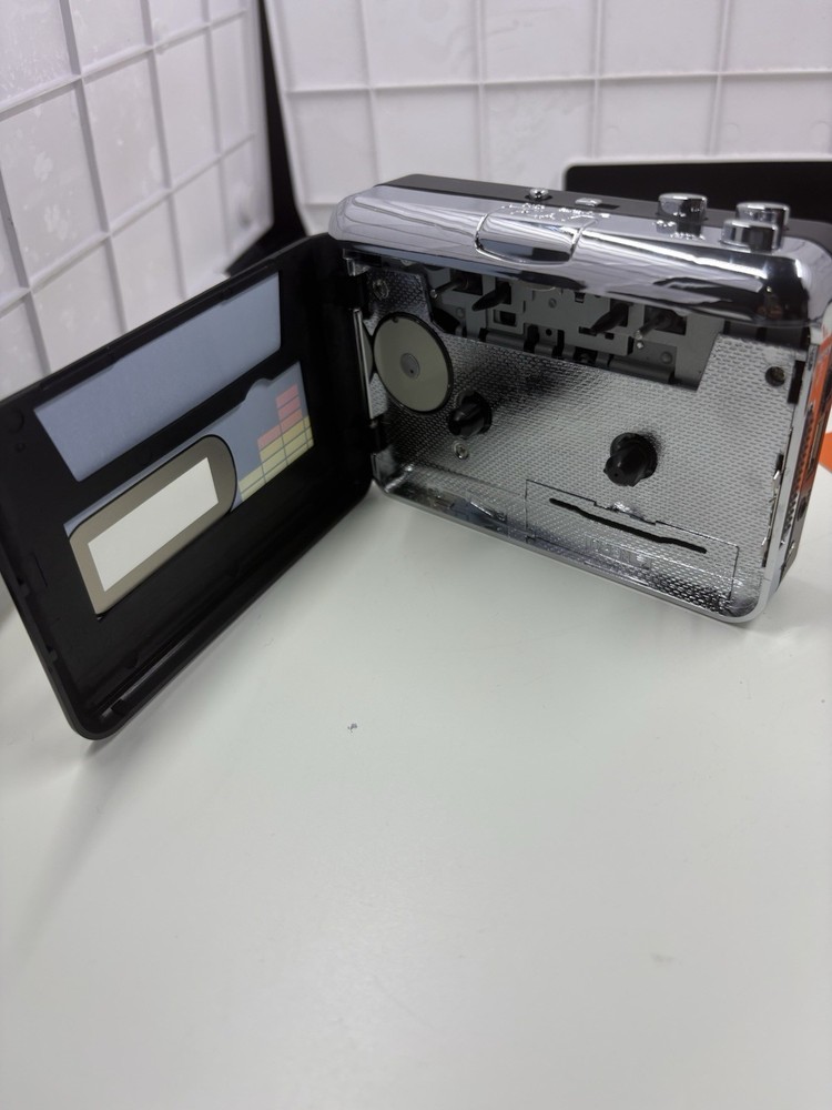 Cassette Player MP3 Conversion USB Disk Support Headphone Jack Black Portable