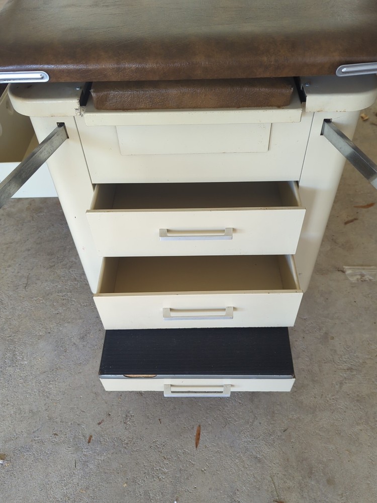 Retro Hamilton Exam Table brown / tan used EUC