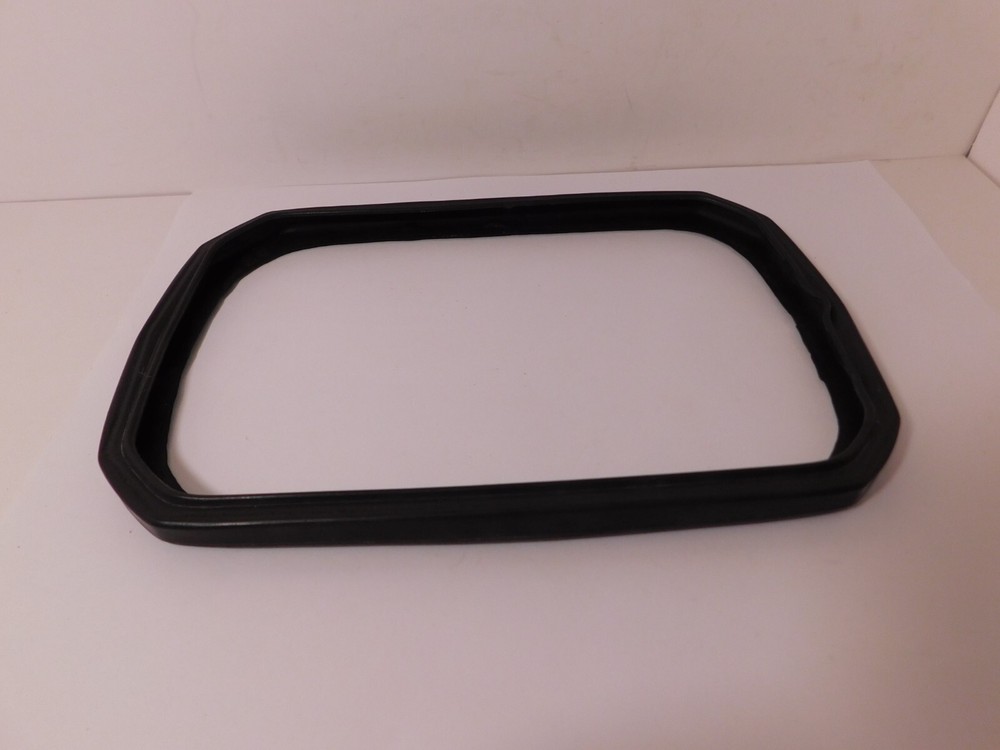 Original AUTOMATIC ELECTRIC BAKELITE A/E 40 BASE RUBBER GASKET & Good Condition