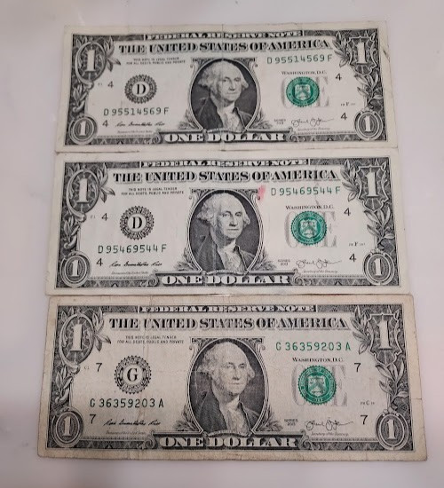 2013 $1 error notes  (( Ink well contaminations)) Lot of 3 (See description)