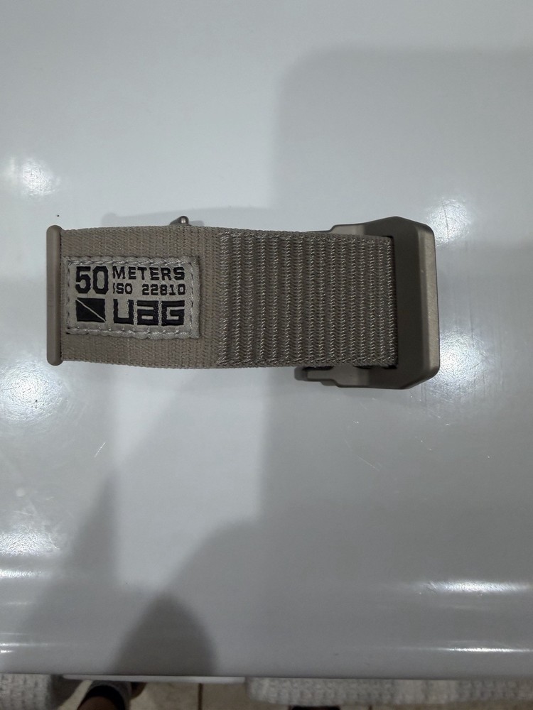 UAG ACTIVE STRAP FOR APPLE WATCH Meters