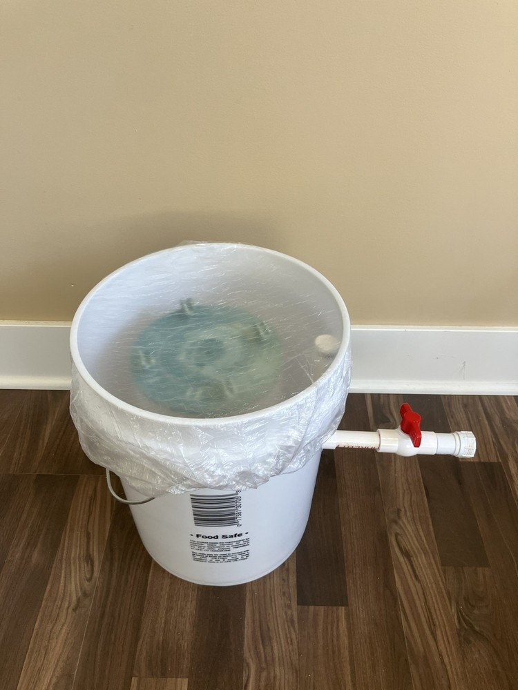 Spa Filter Cleaning System: Bucket Jet