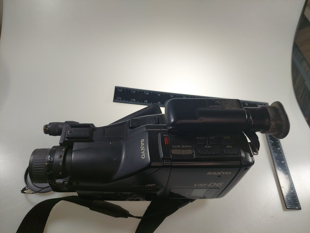 Sanyo VM-D6 8mm Video Camcorder Not Working