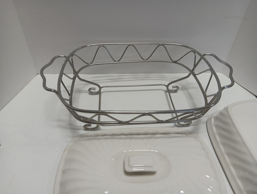 Godinger Silver Art Co. 2 Qt. Rectangular Covered Porcelain Baker W/Rack